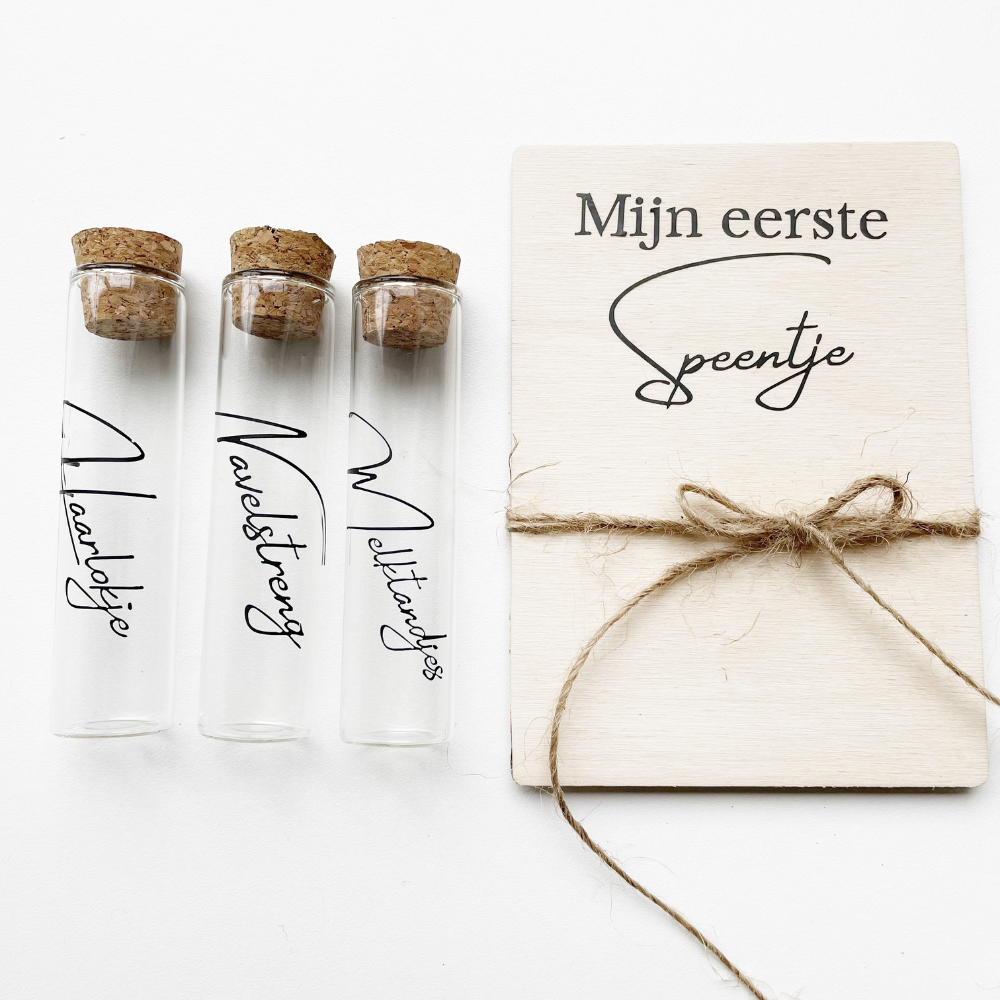 Geboorte setje| Melktandjes, navelstreng, haarlokje en speen