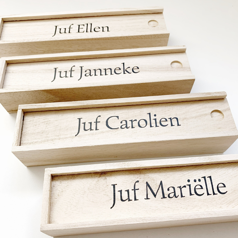 Houten pennenbak| Voor de Juf